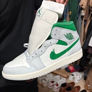 Jordan Men's White and Green Sneakers